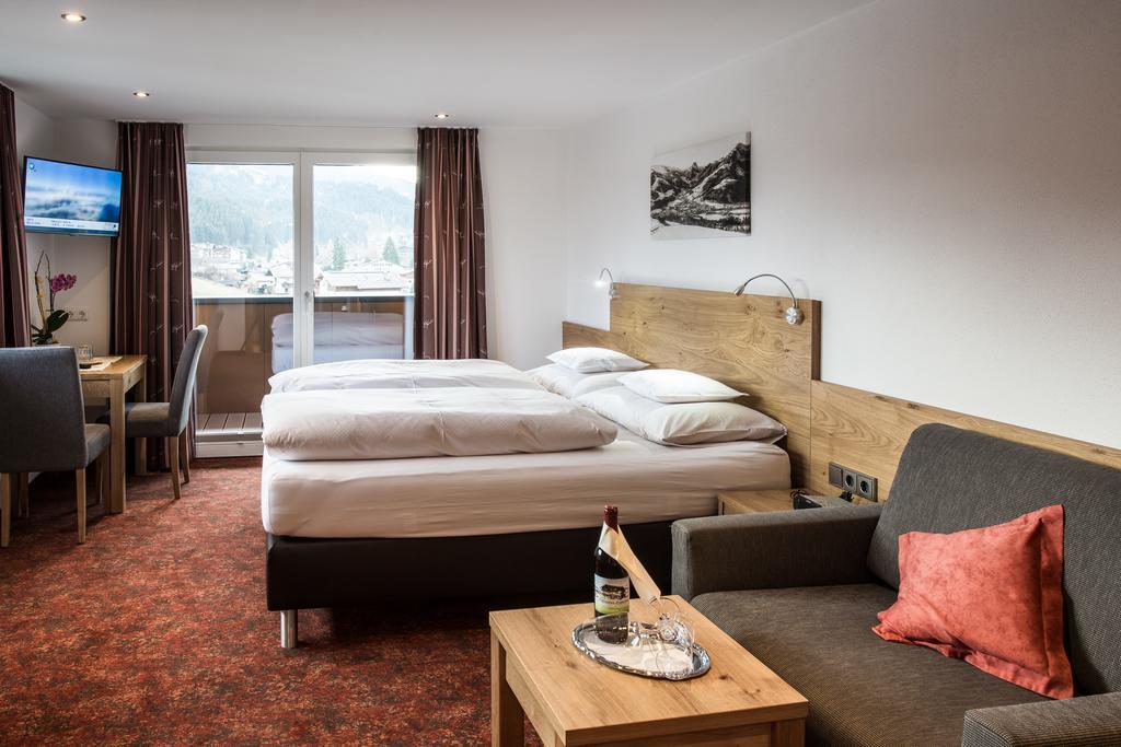 Fruehstueckspension Tannenhof Kirchberg in Tirol Exterior foto